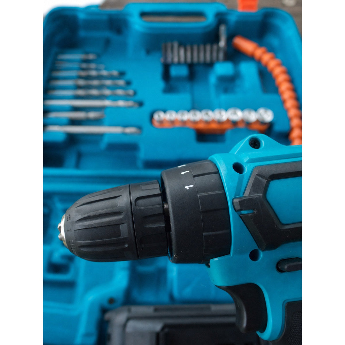 Taladro Inalámbrico 24V — kit de 35 piezas con maletín — imagen 4